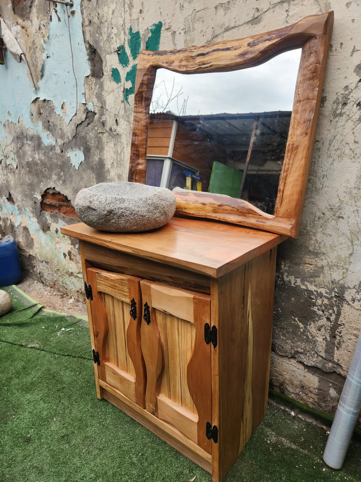 Vanitorio (7) rústico de Roble + lavamanos de piedra